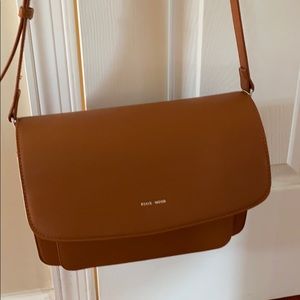 Pixi Mood Zoe Crossbody Purse